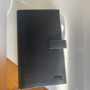 Tumi wallet